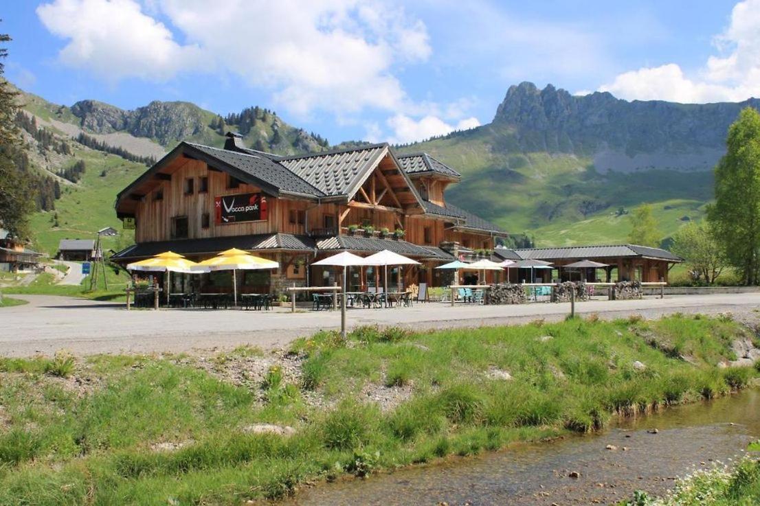 Les Roches 1500 Otel Mieussy Dış mekan fotoğraf