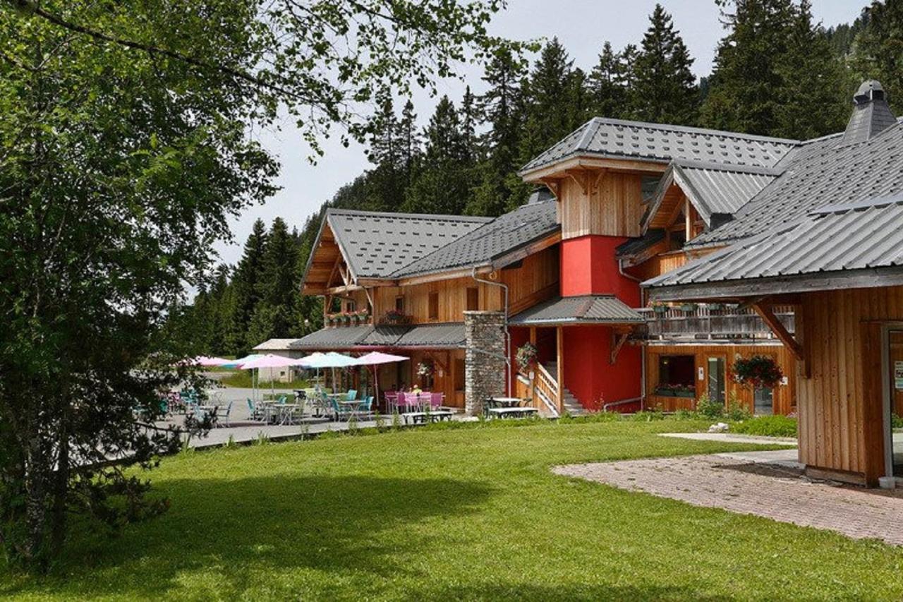 Les Roches 1500 Otel Mieussy Dış mekan fotoğraf